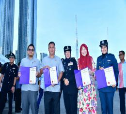 5 PEGAWAI MBJB TERIMA PENGHARGAAN PDRM | Portal Rasmi Majlis Bandaraya ...